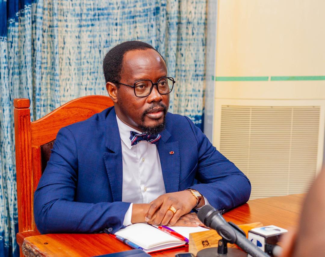 Visite du Ministre des Petites et Moyennes Entreprises et de la Promotion de l’Emploi au Fonds de Développement de l’Artisanat