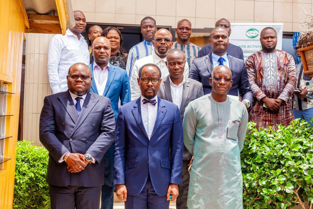 Visite du Ministre des Petites et Moyennes Entreprises et de la Promotion de l’Emploi au Fonds de Développement de l’Artisanat